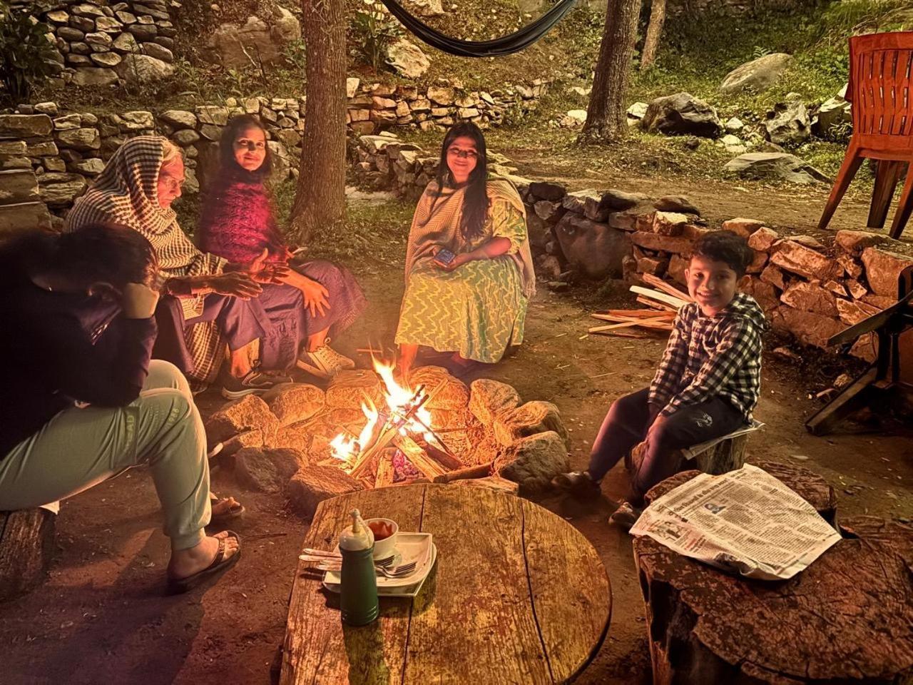 The Cozy Cabin, Jibhi Banjār Exteriér fotografie