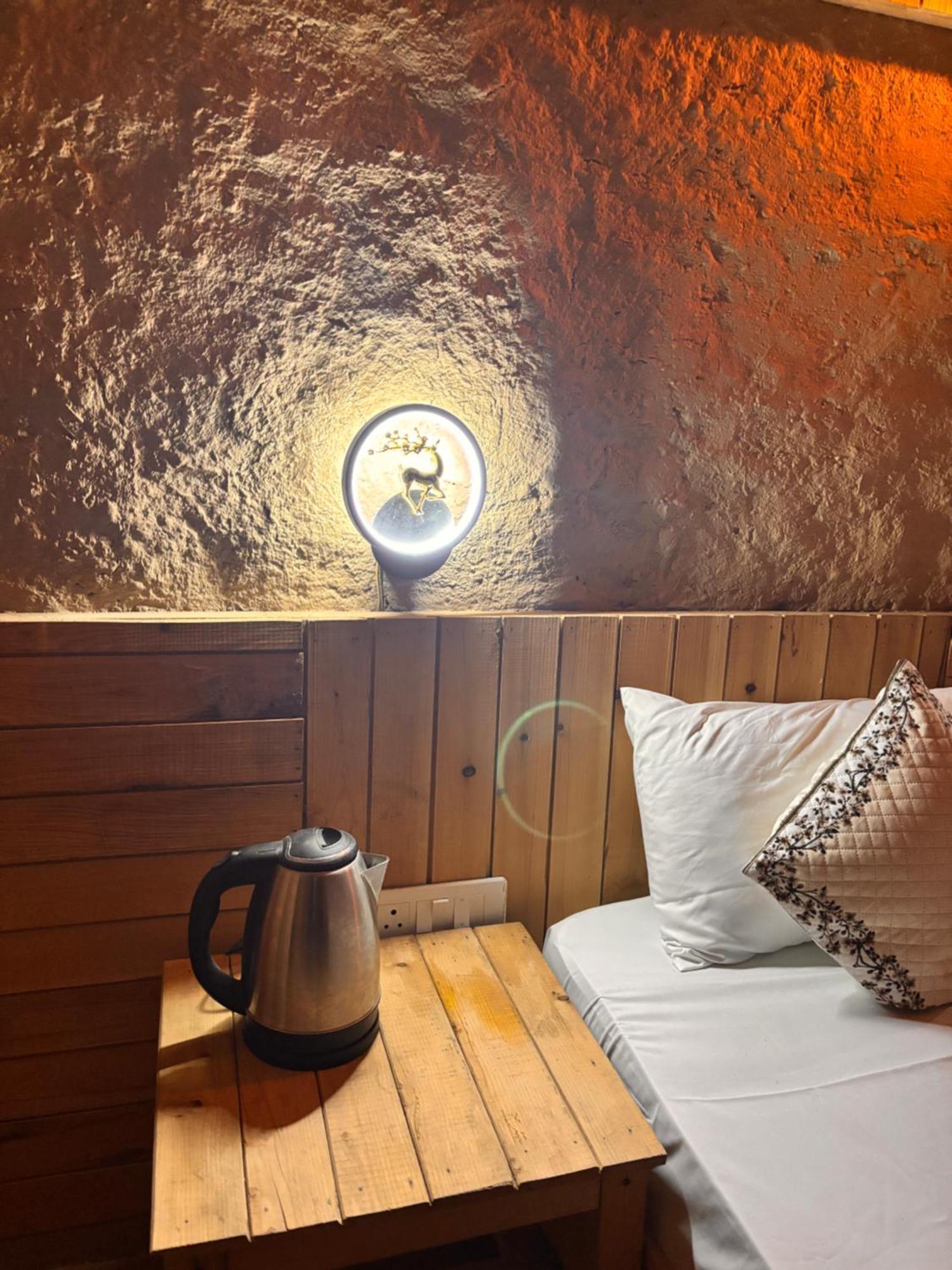The Cozy Cabin, Jibhi Banjār Exteriér fotografie