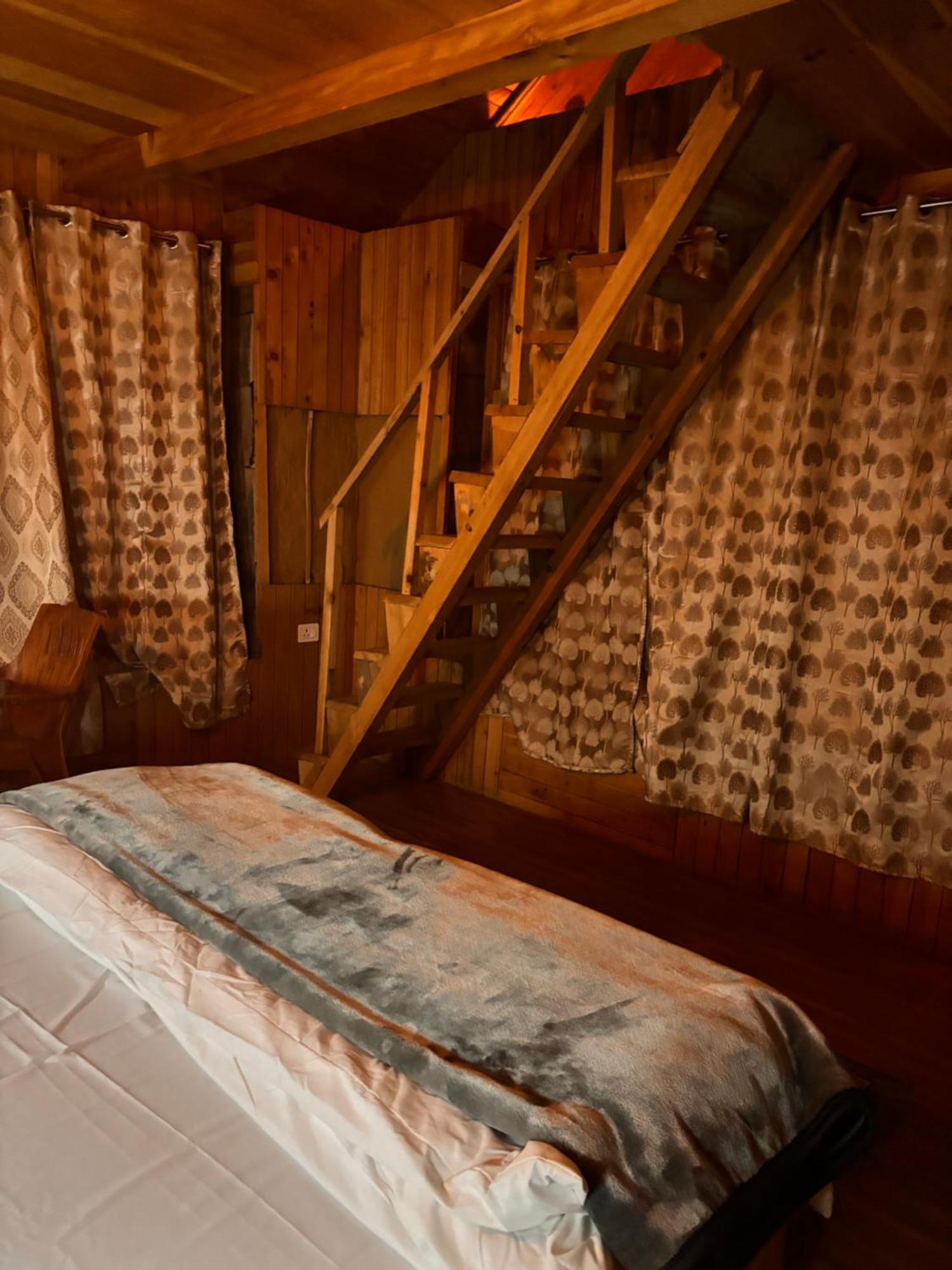 The Cozy Cabin, Jibhi Banjār Exteriér fotografie